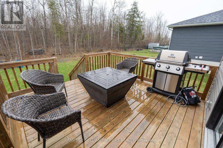 28534176/33-beech-street/ingleside/south-stormont/ontario/K0C1M0_2