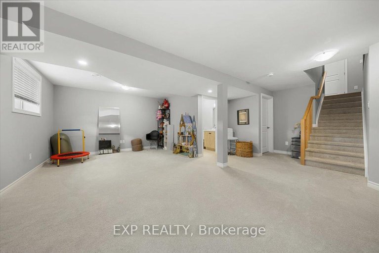 29135889/676-fisher-street/north-grenville-twp-kemptville-south/north-grenville/ontario/K0G1J0_32