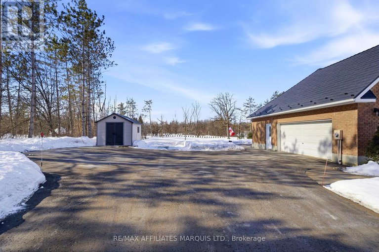29425027/5650-pinestone-drive/south-glengarry-charlottenburgh-twp/south-glengarry/ontario/K0C2J0_39