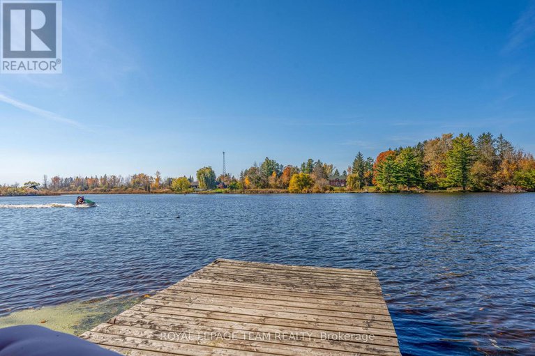 28352509/2322-summerside-drive/manotick-east-to-manotick-station/ottawa/ontario/K4M1B4_5