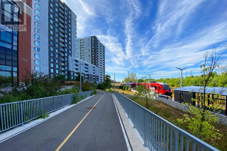 29420201/208-555-anand-private/riverside-park-south/ottawa/ontario/K1V2R7_39