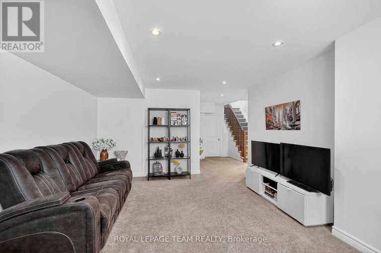 29541540/545-borbridge-avenue/riverside-southgloucester-glen/ottawa/ontario/K4M0J1_34