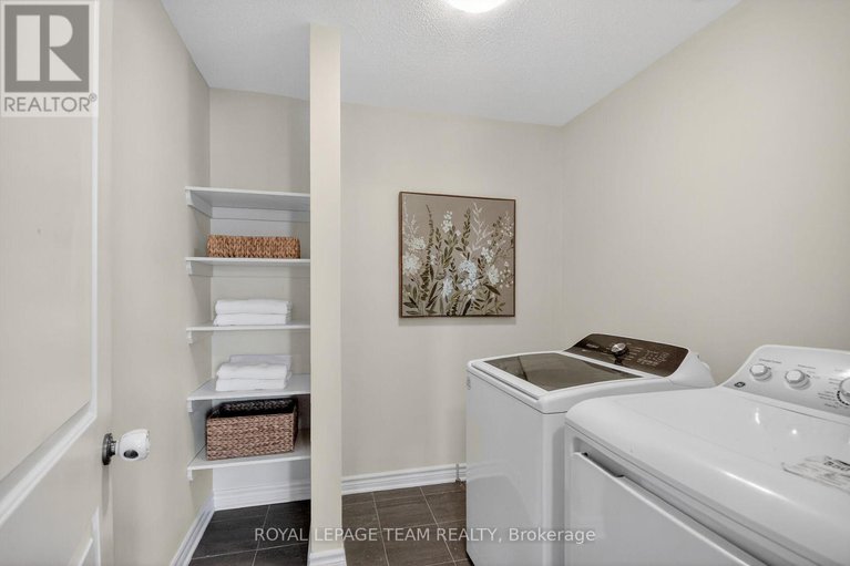 29436864/528-bryce-place/stittsville-north/ottawa/ontario/K2S0N2_37