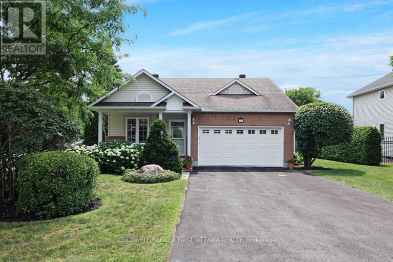 28678446/10-ladybirds-crescent/stittsville-north/ottawa/ontario/K2S1Z6_1