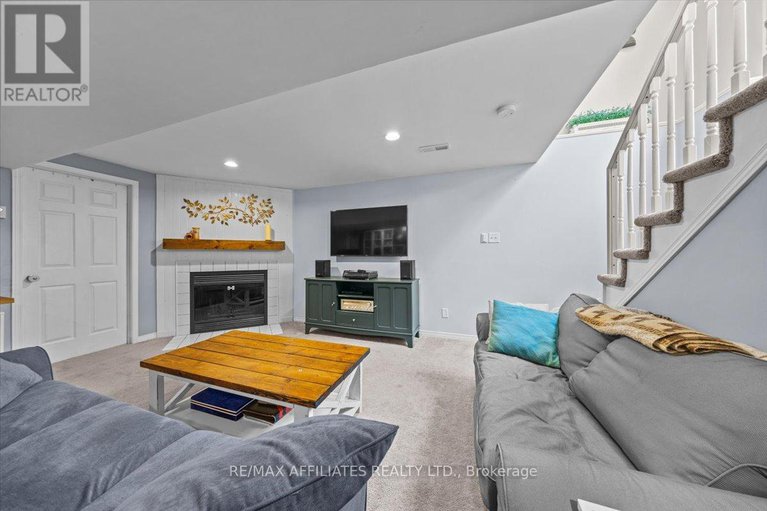 28880153/93-springcreek-crescent/bridlewood/ottawa/ontario/K2M2K8_31