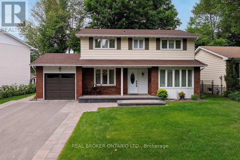 28522793/31-oakhurst-crescent/blackburn-hamlet/ottawa/ontario/K1B4A5_1
