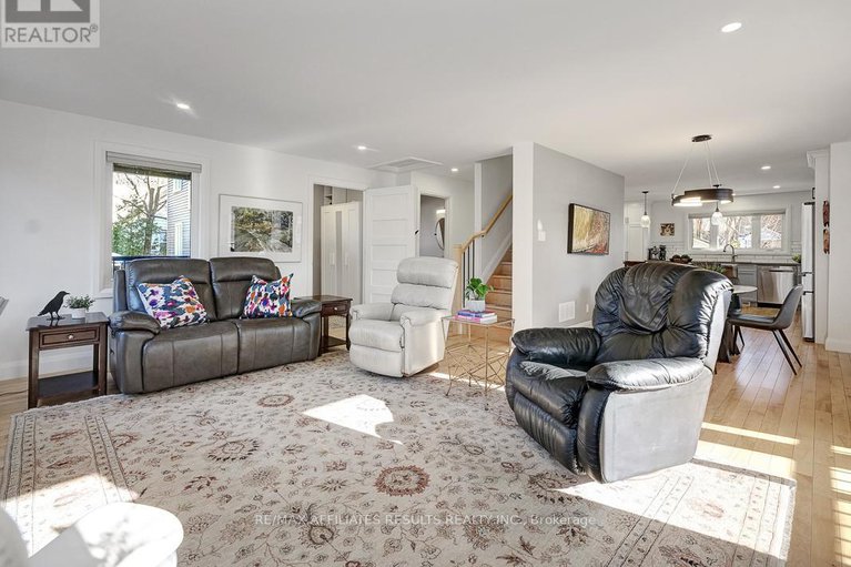 28386152/23-tunis-avenue/carlington/ottawa/ontario/K1Z7R6_8