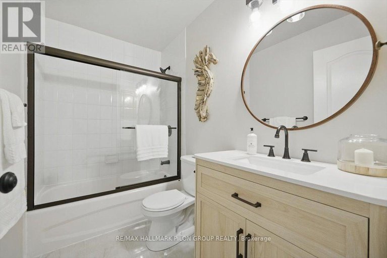 28576783/11-great-oak-private/riverview-park/ottawa/ontario/K1G6P7_16
