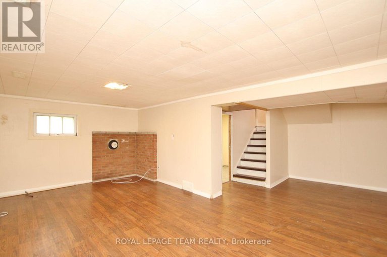 28643909/115-rita-avenue/meadowlandsst-claire-gardens/ottawa/ontario/K2G2H2_38