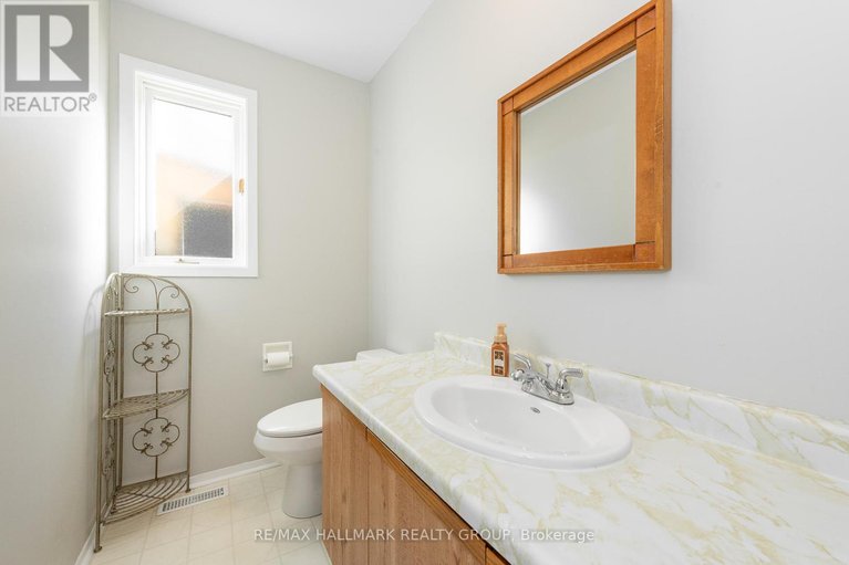 28847382/1414-eastcliffe-way/pineview/ottawa/ontario/K1B5H6_6