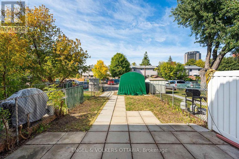 28917189/933-greenbriar-avenue/carleton-heights/ottawa/ontario/K2C0J8_39