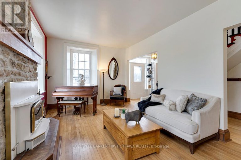 28148483/28-south-street/drummondnorth-elmsley-north-elmsley-twp/drummondnorth-elmsley/ontario/K7H2G1_9