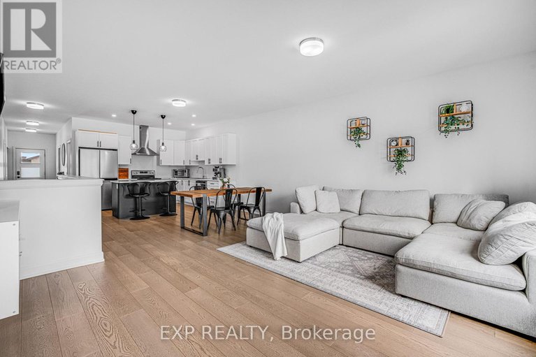 29401296/441-arora-crescent/winchester/north-dundas/ontario/K0C2K0_17