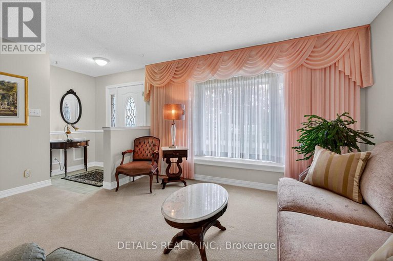 29077248/1031-connaught-avenue/queensway-terrace-north/ottawa/ontario/K2B5N2_10