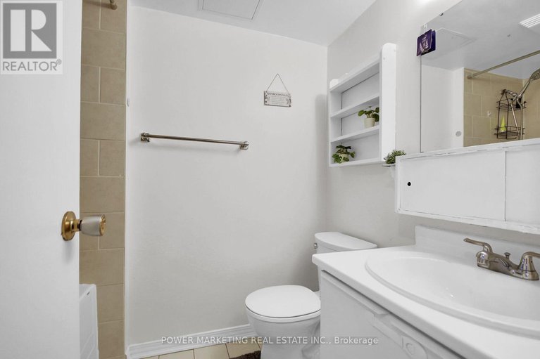 29254814/1116-2020-jasmine-crescent/beacon-hill-south/ottawa/ontario/K1J8K5_13