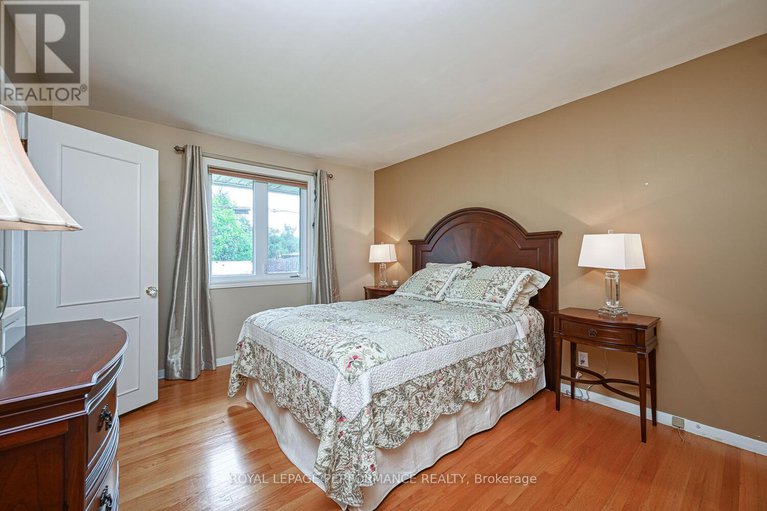 28652645/3025-linton-road/riverside-park-south/ottawa/ontario/K1V8H1_21