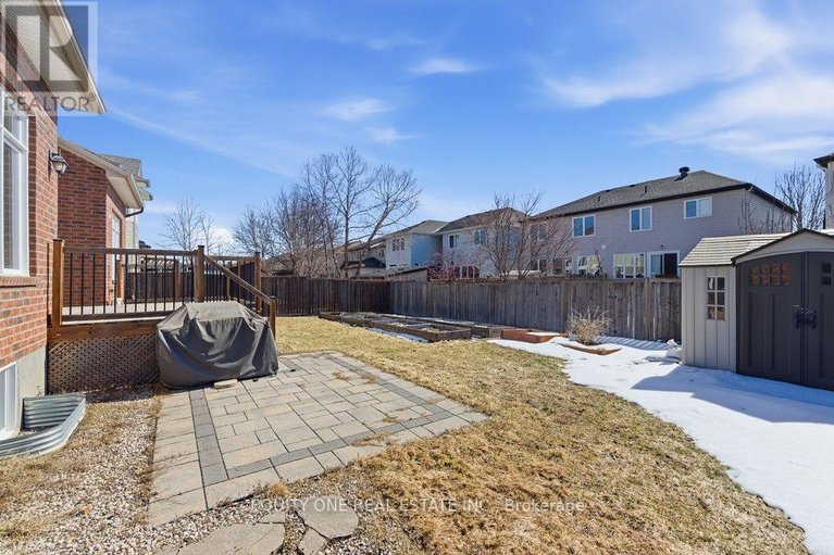 29590568/240-trailgate-street/riverside-southgloucester-glen/ottawa/ontario/K1V0Z9_50
