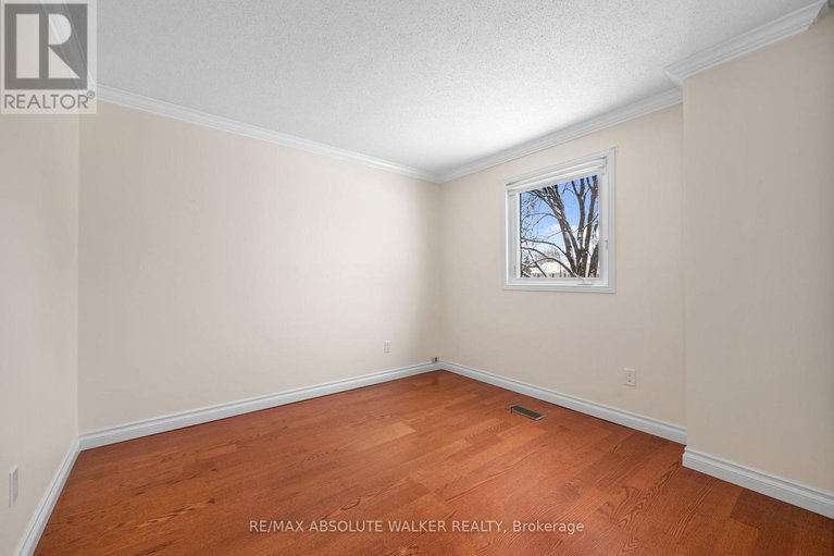 29318478/944-raftsman-lane/convent-glen/ottawa/ontario/K1C2V8_38