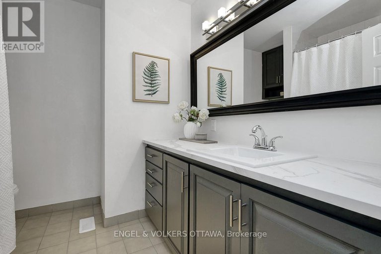 29256001/10-spring-garden-avenue/meadowlandscrestview/ottawa/ontario/K2G3B3_28