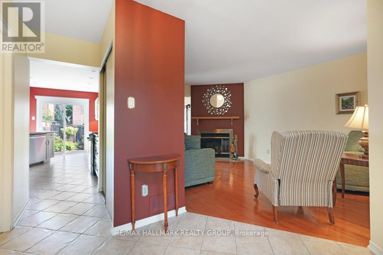 28605723/92-waterton-crescent/bridlewood/ottawa/ontario/K2M1Y5_11