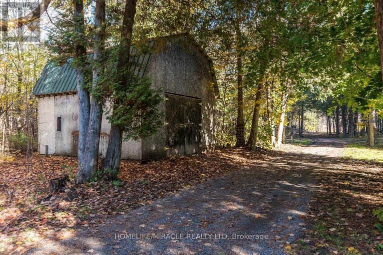 28687472/1929-8th-line-road/osgoode-twp-north-of-reg-rd-6/ottawa/ontario/K0A2P0_39