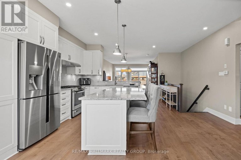 29046971/211-maygrass/remainder-of-stittsville-area/ottawa/ontario/K2S2K5_3