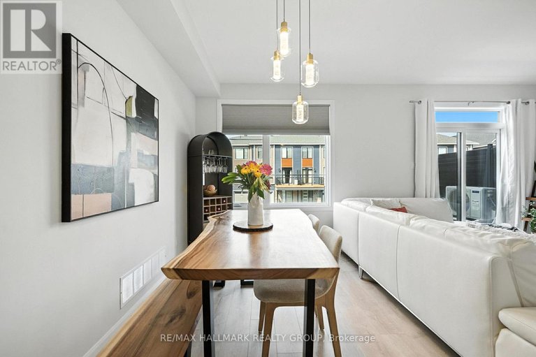 28635890/702-confluence-walk/avalon-west/ottawa/ontario/K4A5M6_12