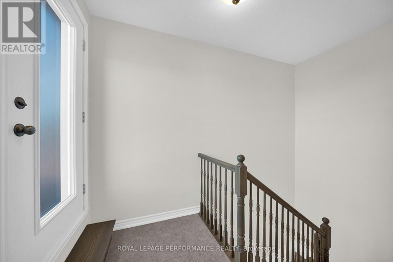 29430719/517-ozawa-private-e/cfb-rockcliffe-and-area/ottawa/ontario/K1K4Z8_25