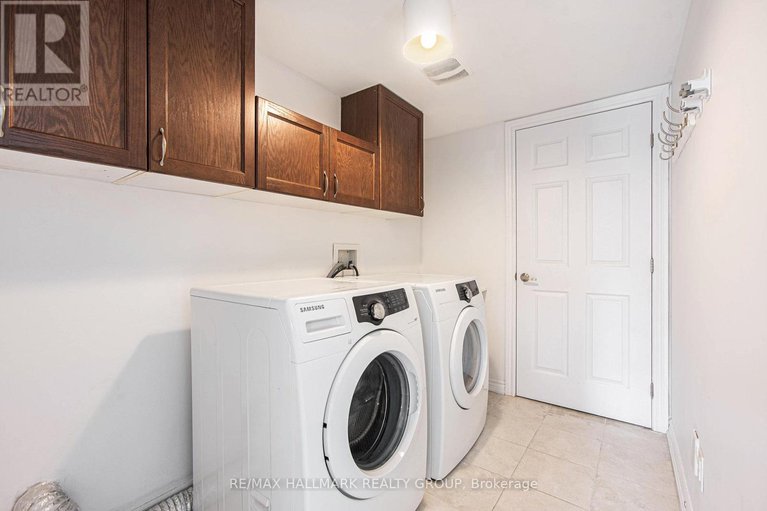 28782242/2427-nutgrove-avenue/half-moon-bay/ottawa/ontario/K2J0X4_5