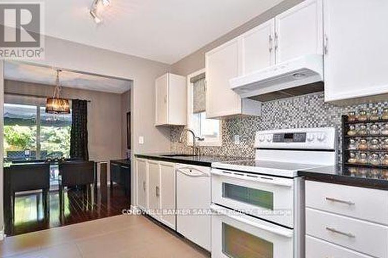 29153397/3561-trappers-road/emerald-woodssawmill-creek/ottawa/ontario/K1T2R1_7