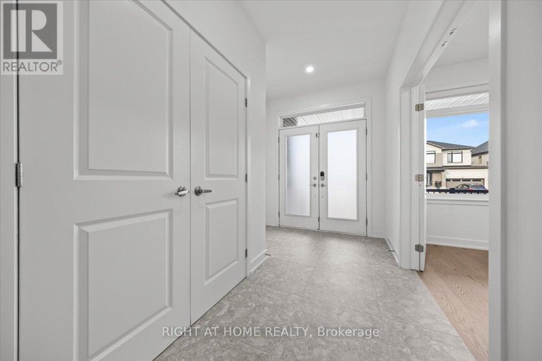 28770534/610-kenabeek-terrace/riverside-southgloucester-glen/ottawa/ontario/K4M0M3_4