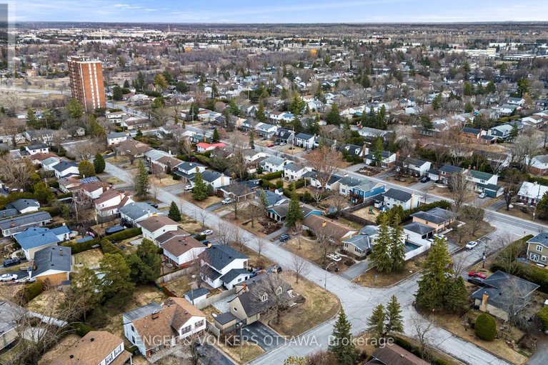 29612922/2173-beaumont-road/playfair-park/ottawa/ontario/K1H5V2_37