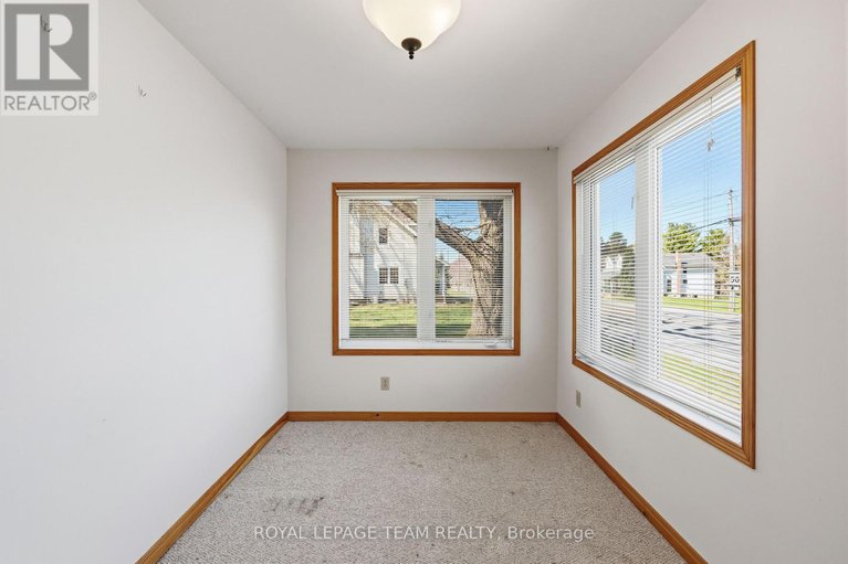 29672745/12106-lakeshore-drive/south-dundas-williamsburgh-twp/south-dundas/ontario/K0C1X0_17