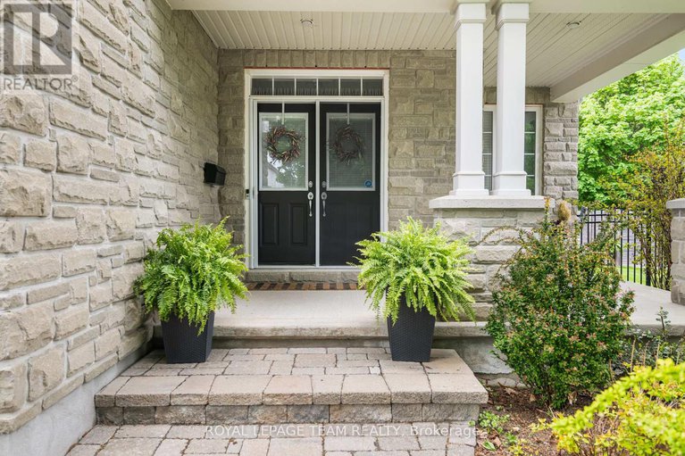 28373932/47-blackshire-circle/stonebridge/ottawa/ontario/K2J5M2_2