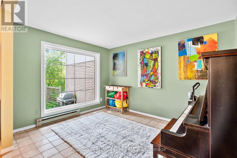 29301931/421-greenwood-avenue/laurentianview/ottawa/ontario/K2A0X5_9