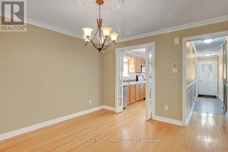 28896449/1815-belval-crescent/orleanssunridge/ottawa/ontario/K1C6J3_11