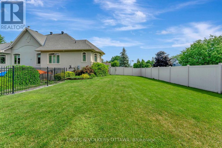 28597726/2-beechgrove-gardens/stittsville-south/ottawa/ontario/K2S1R1_44