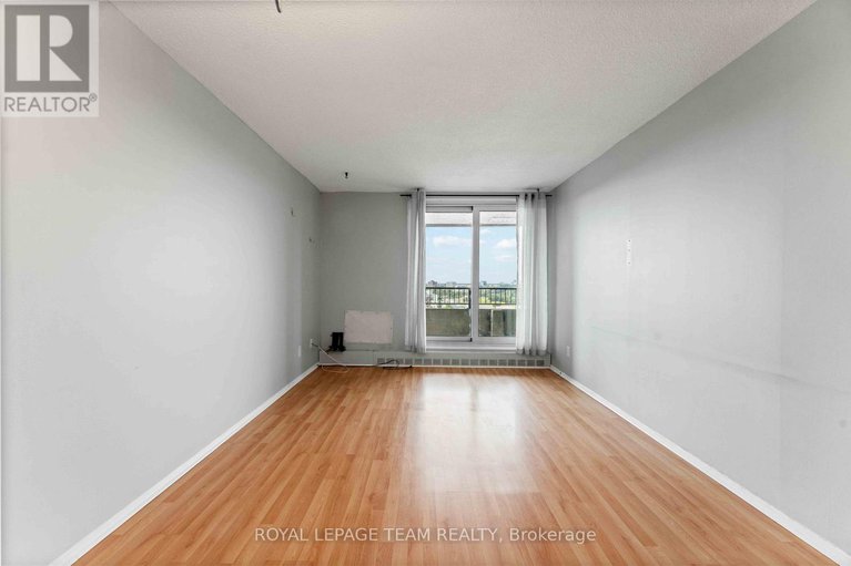 28568196/2005-1785-frobisher-lane/riverview-park/ottawa/ontario/K1G3T7_7