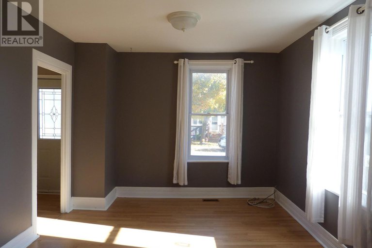 29040852/468-gladstone-street-n/winchester/north-dundas/ontario/K0C2K0_21