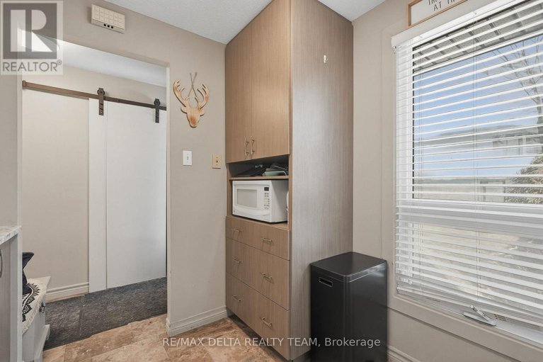 29438319/78-6821-bilberry-drive/convent-glen-north/ottawa/ontario/K1C2E8_7