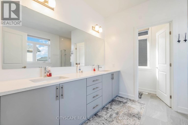 29634385/617-kenabeek-terrace/riverside-southgloucester-glen/ottawa/ontario/K4M0B3_18