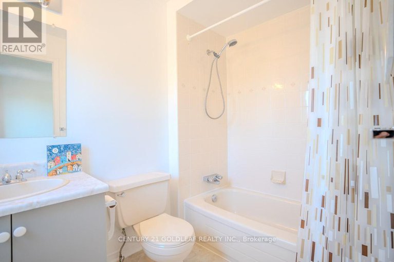 28864699/612-chenier-way/fallingbrookpineridge/ottawa/ontario/K4A1R1_35