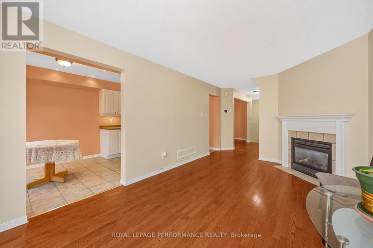 29154825/2004-breezewood-street/notting-hillsummerside/ottawa/ontario/K4A4S6_8