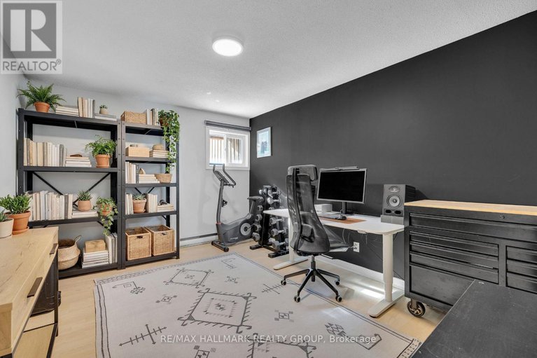 29329548/129-3445-uplands-drive/hunt-club/ottawa/ontario/K1V9N5_25