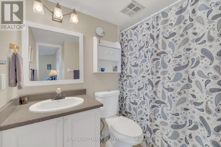 28655292/307-550-cambridge-street-s/west-centre-town/ottawa/ontario/K1S5N3_17
