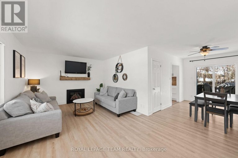 29381765/5286-hillcrest-drive/manotick-long-island-nicholls-island/ottawa/ontario/K4M1E9_5