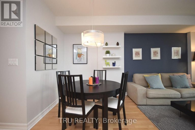 28363716/910-200-besserer-street/sandy-hill/ottawa/ontario/K1N0A7_9