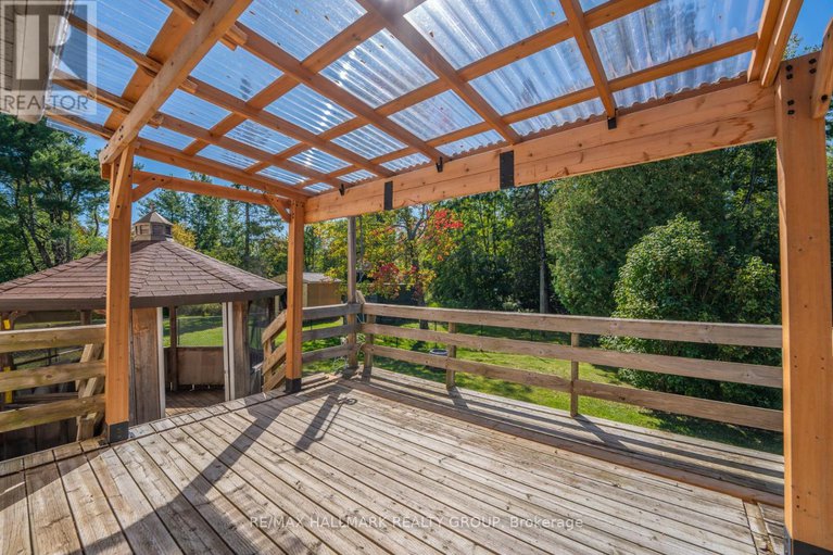 28875884/3960-farmers-way/carlsbad-springs/ottawa/ontario/K0A1K0_28