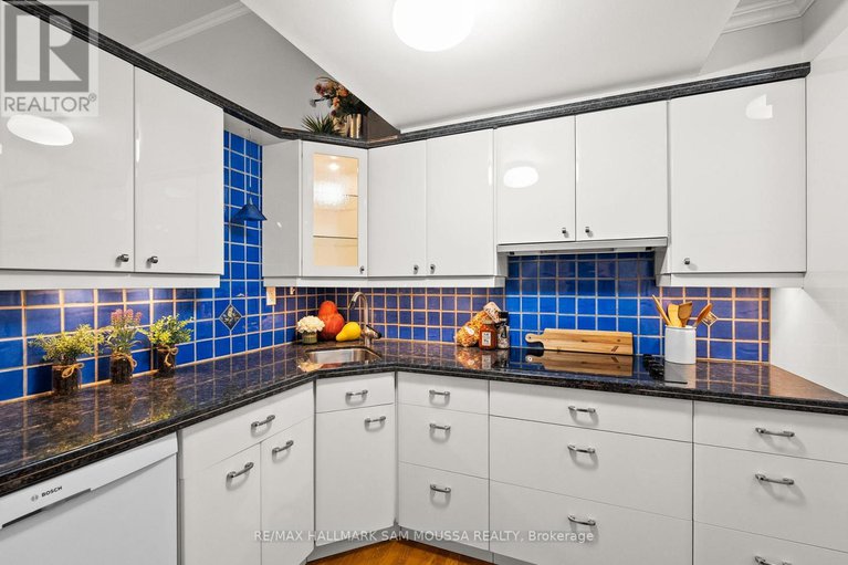 28887713/4-60-greenfield-avenue/ottawa-east/ottawa/ontario/K1S0X7_12