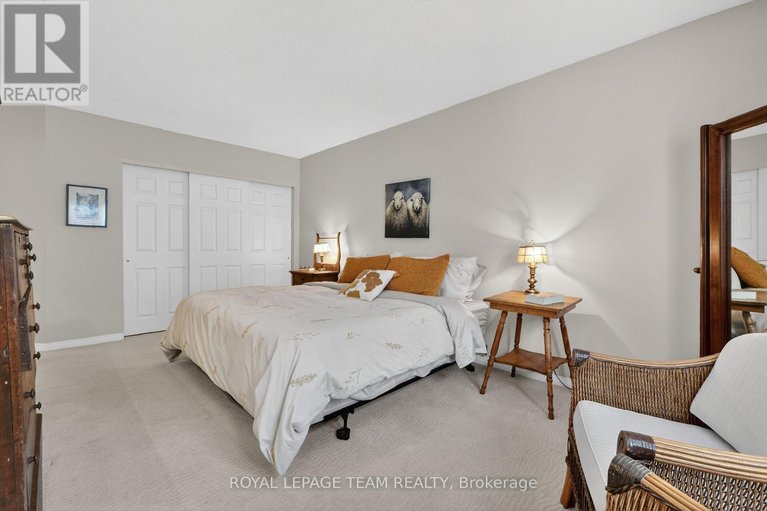 29521537/202a-62-donald-street/overbrook/ottawa/ontario/K1K1N2_21